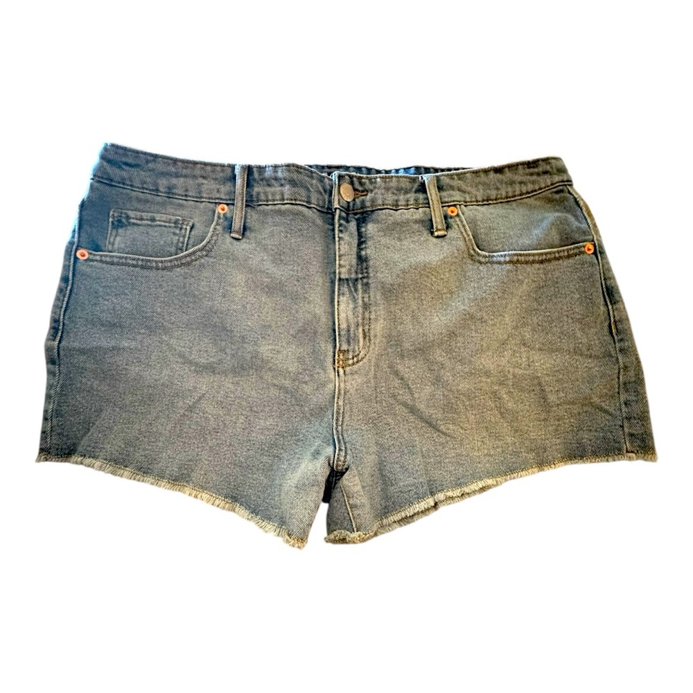 Wild Fable vintage light wash, denim cutoff jean shorts size 18W